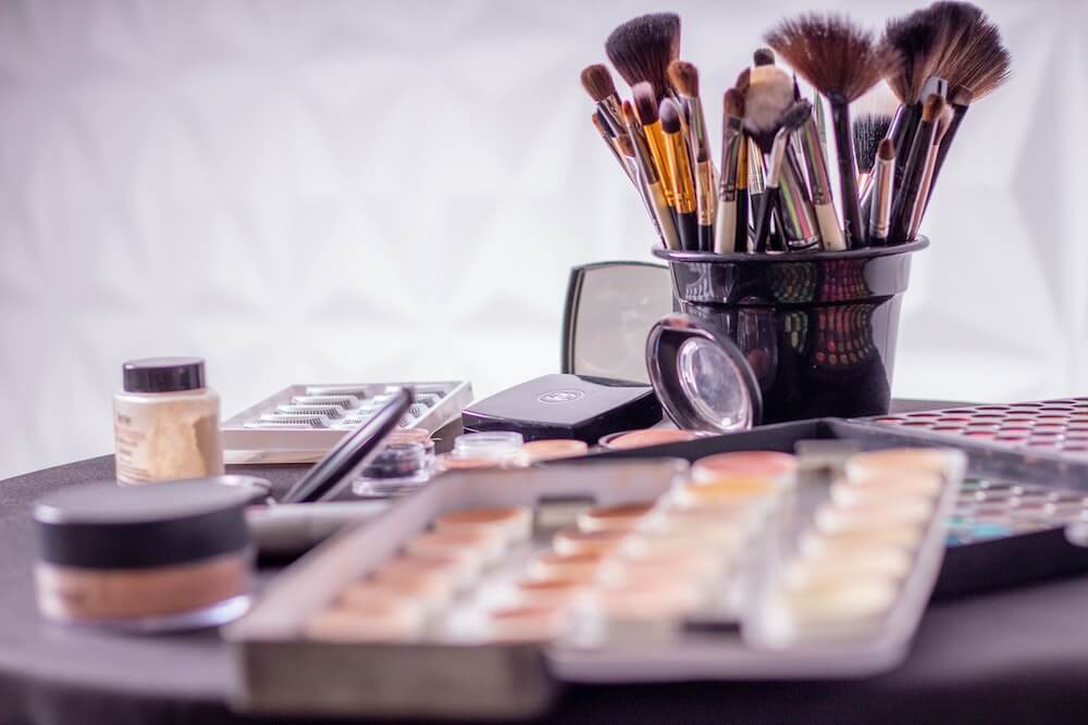 The Essentials of a Professional Makeup Artist Kits